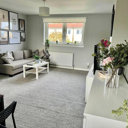 Clydebank Brand New 3Bdr Home, Glasgow מראה חיצוני תמונה