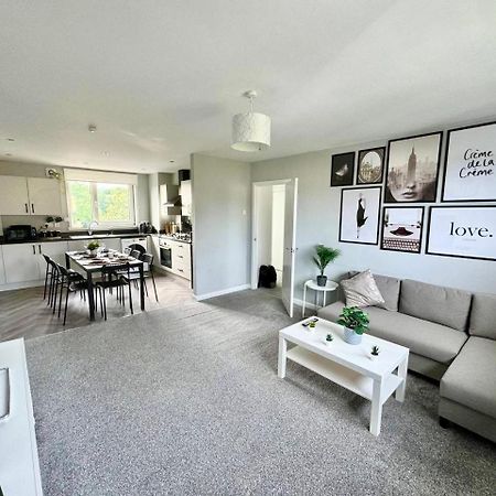 Clydebank Brand New 3Bdr Home, Glasgow מראה חיצוני תמונה