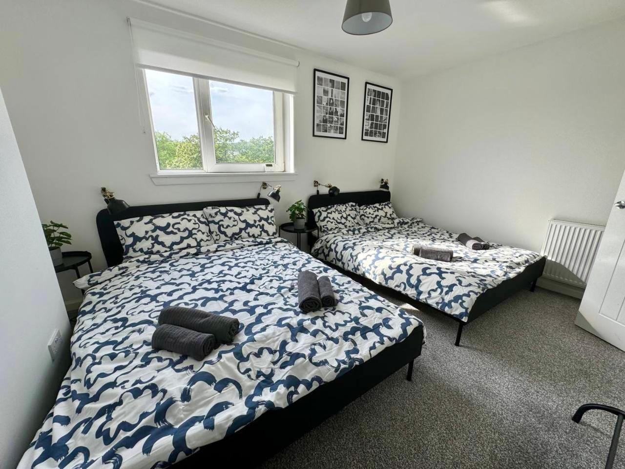 Clydebank Brand New 3Bdr Home, Glasgow מראה חיצוני תמונה
