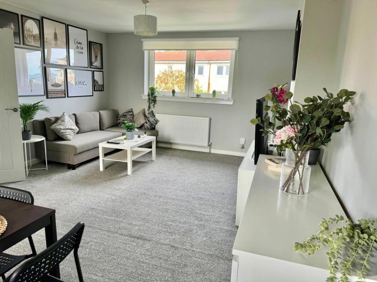 Clydebank Brand New 3Bdr Home, Glasgow מראה חיצוני תמונה